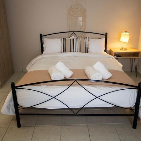 Syros Moments Apartment Ermoupoli Bagian luar foto
