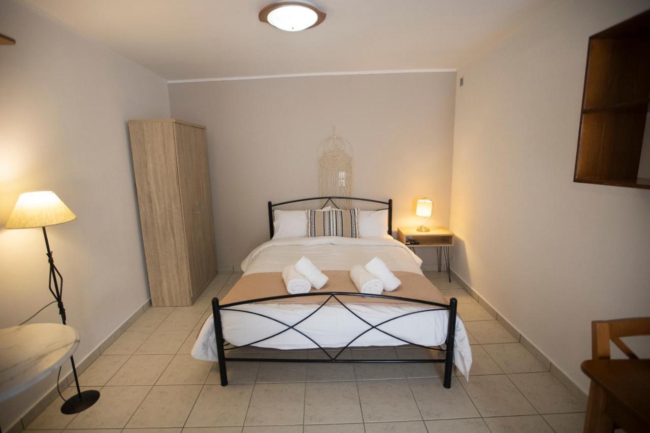 Syros Moments Apartment Ermoupoli Bagian luar foto