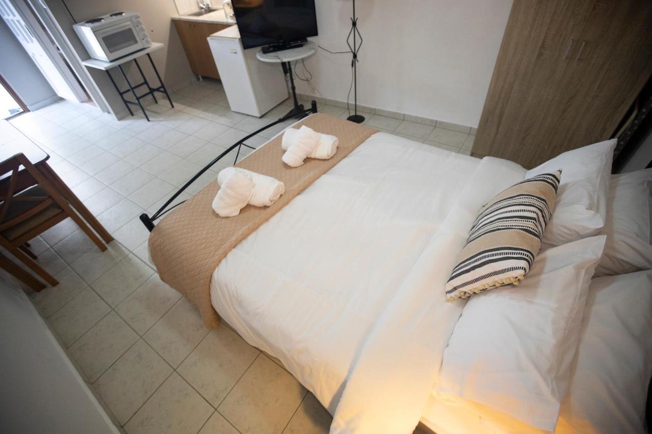 Syros Moments Apartment Ermoupoli Bagian luar foto